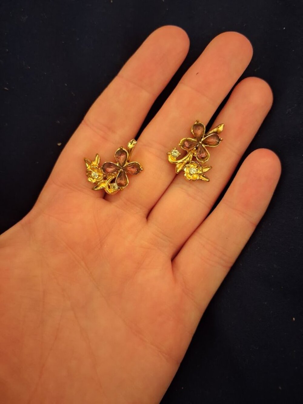 Vintage Floral style screwback earrings